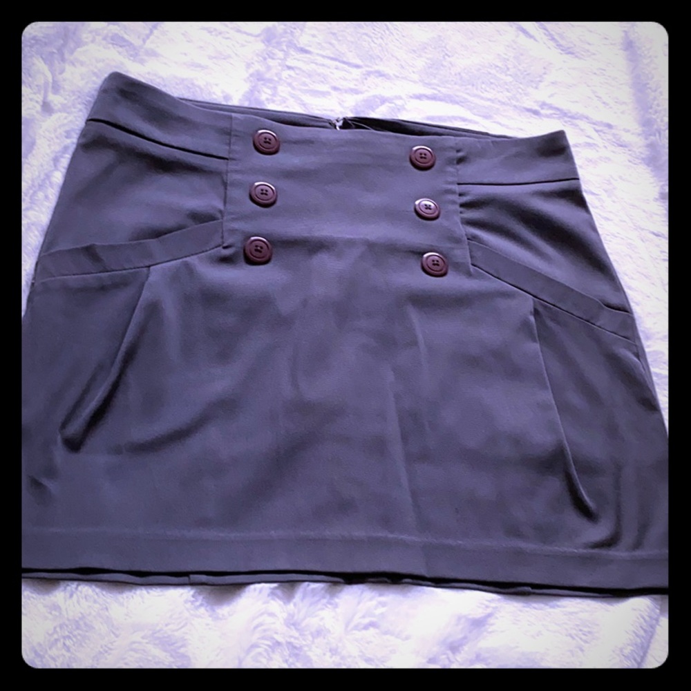 2/25$ Very cute mini skirt